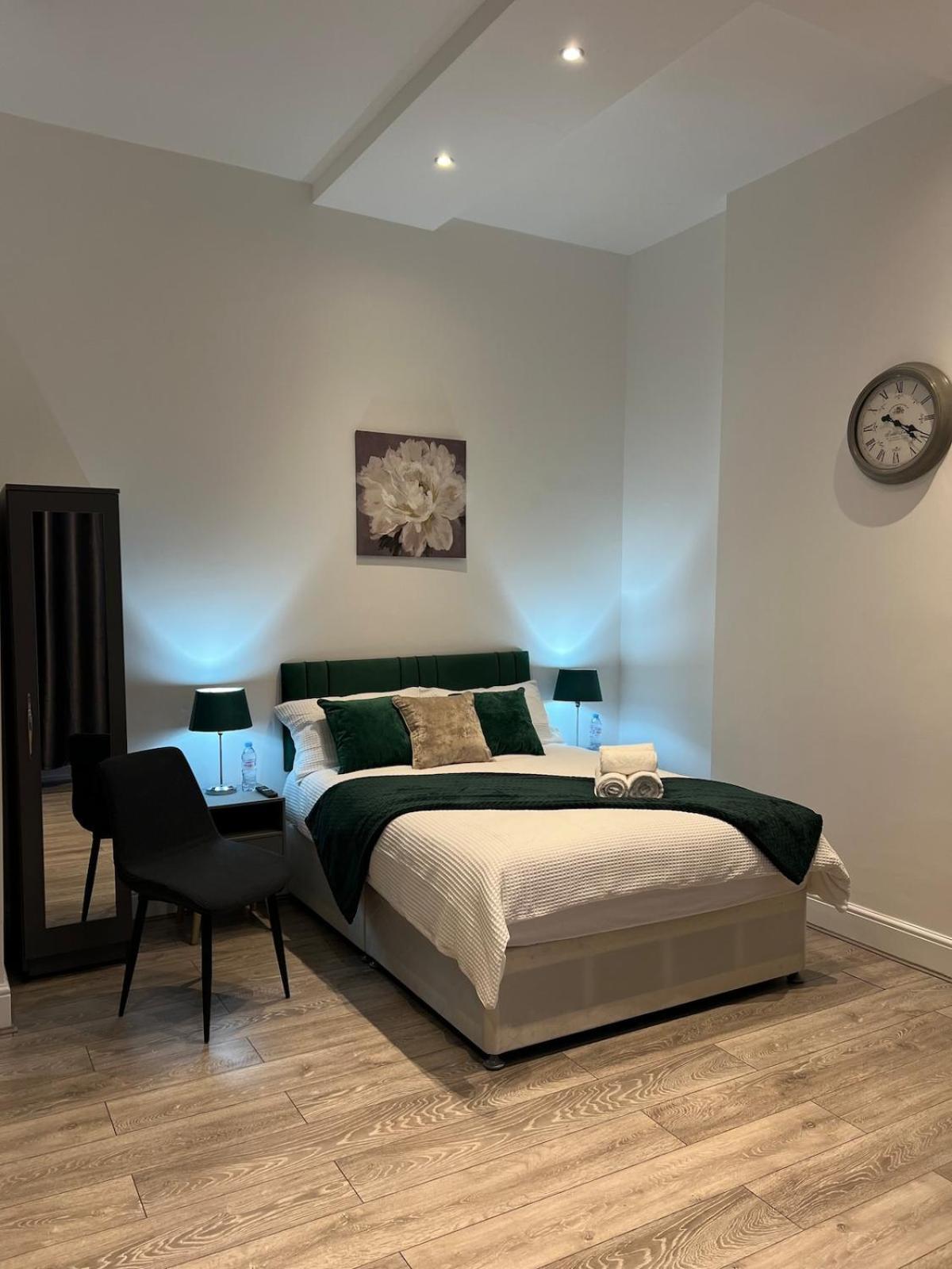 Appartamento Charming In West Ealing, 12 Mins To By Train, Free Parking, 8-min Walk To Station